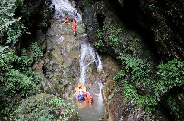 神岭瀑布最新动态及旅游指南