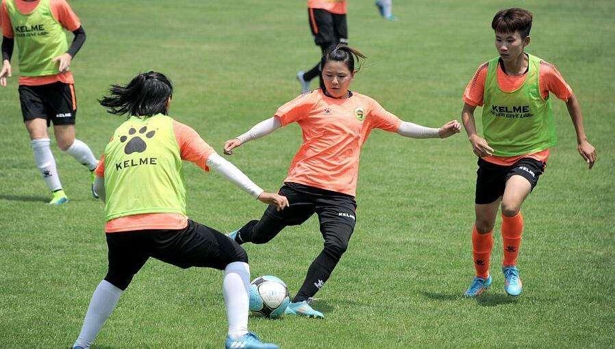 天津U18女足比赛，青春逐梦绿茵场